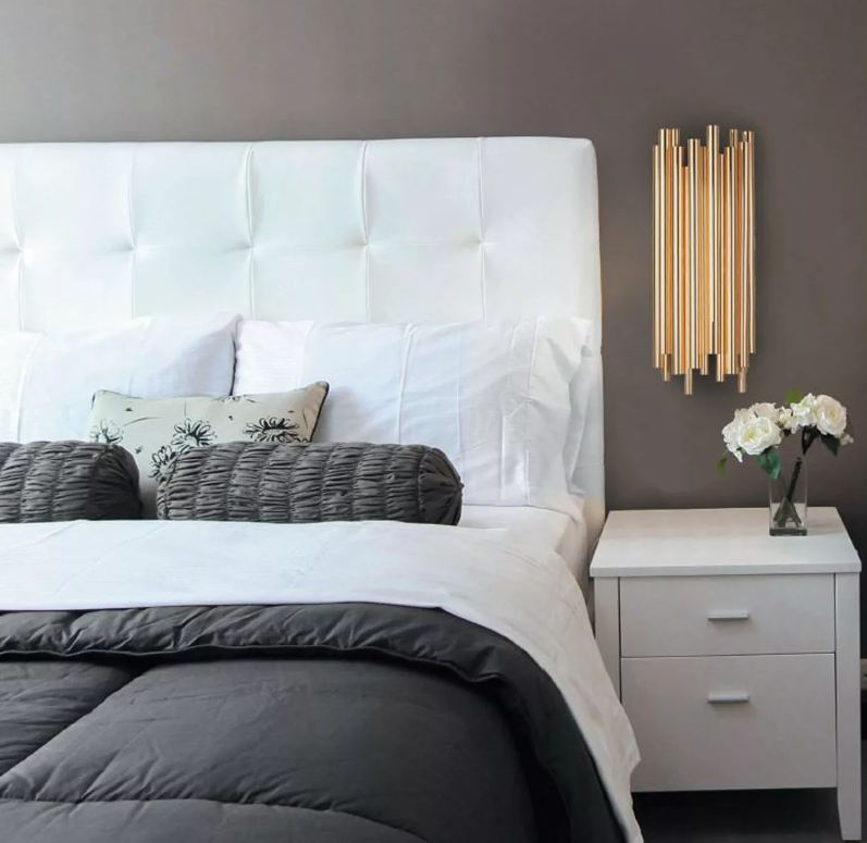 złoty kinkiet z rurek tubo